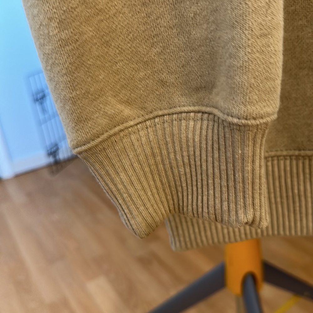 Fleece - Picture 3 of 4